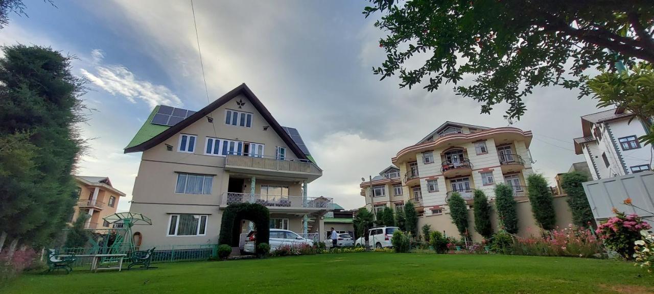 Ikraam Inn Bed & Breakfast Srīnagar Екстериор снимка