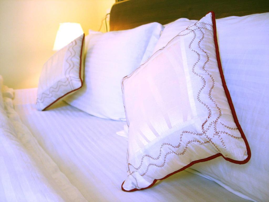 Ikraam Inn Bed & Breakfast Srīnagar Екстериор снимка