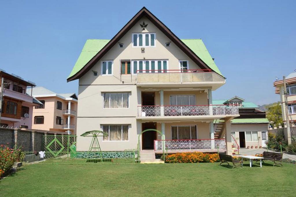 Ikraam Inn Bed & Breakfast Srīnagar Екстериор снимка